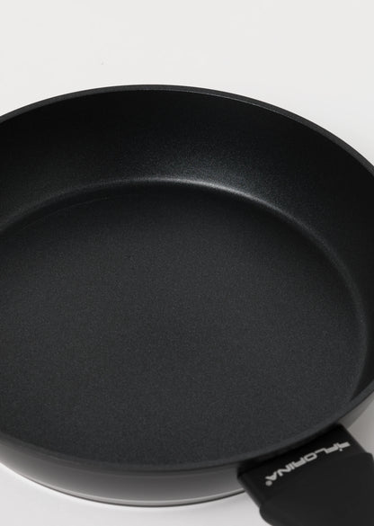 Patelnia aluminiowa Delux 28 cm