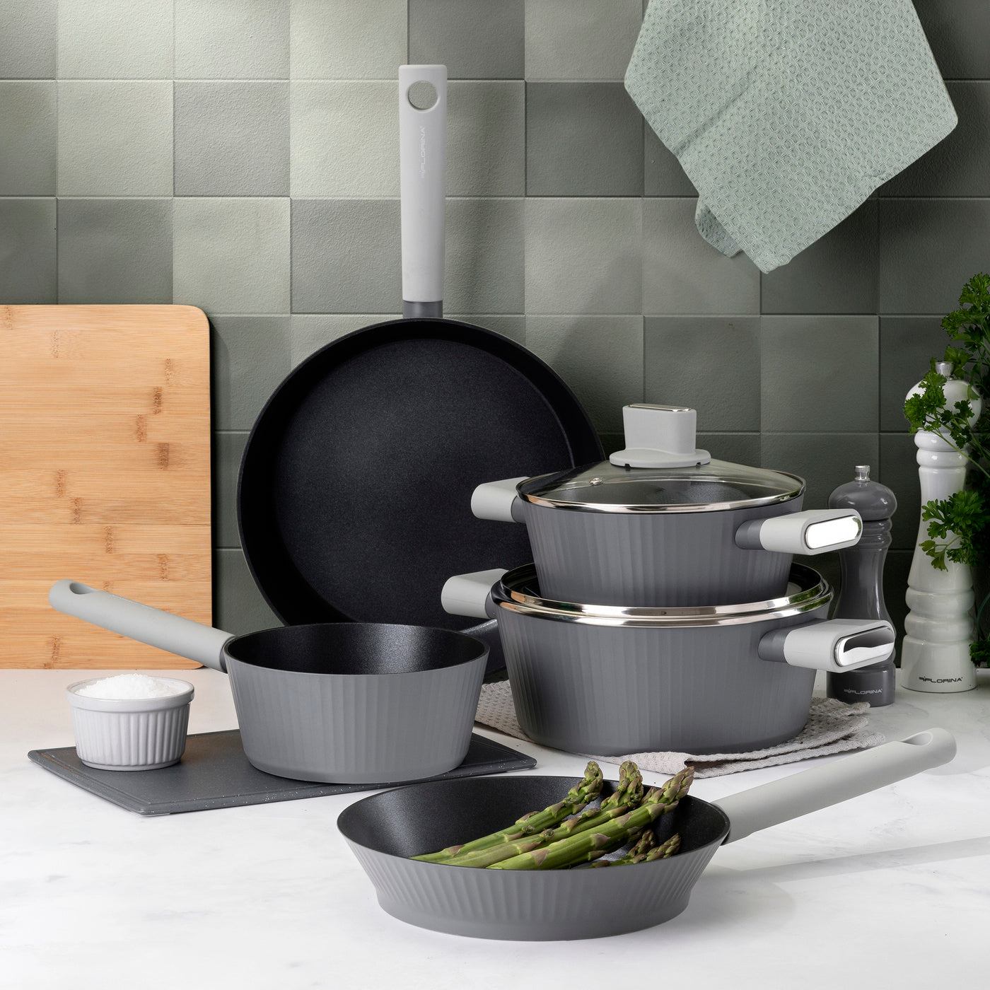 Garnek aluminiowy z pokrywką Florina Serrano 20 cm 2,1 l
